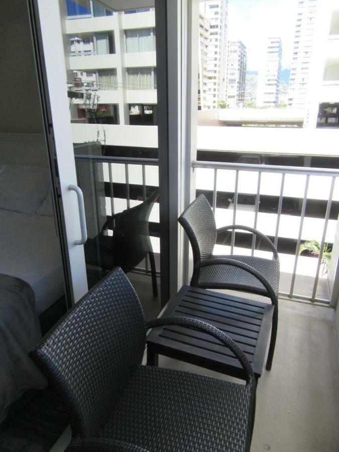 Waikiki Central Hotel - No Resort Fees Honolulu Exterior photo